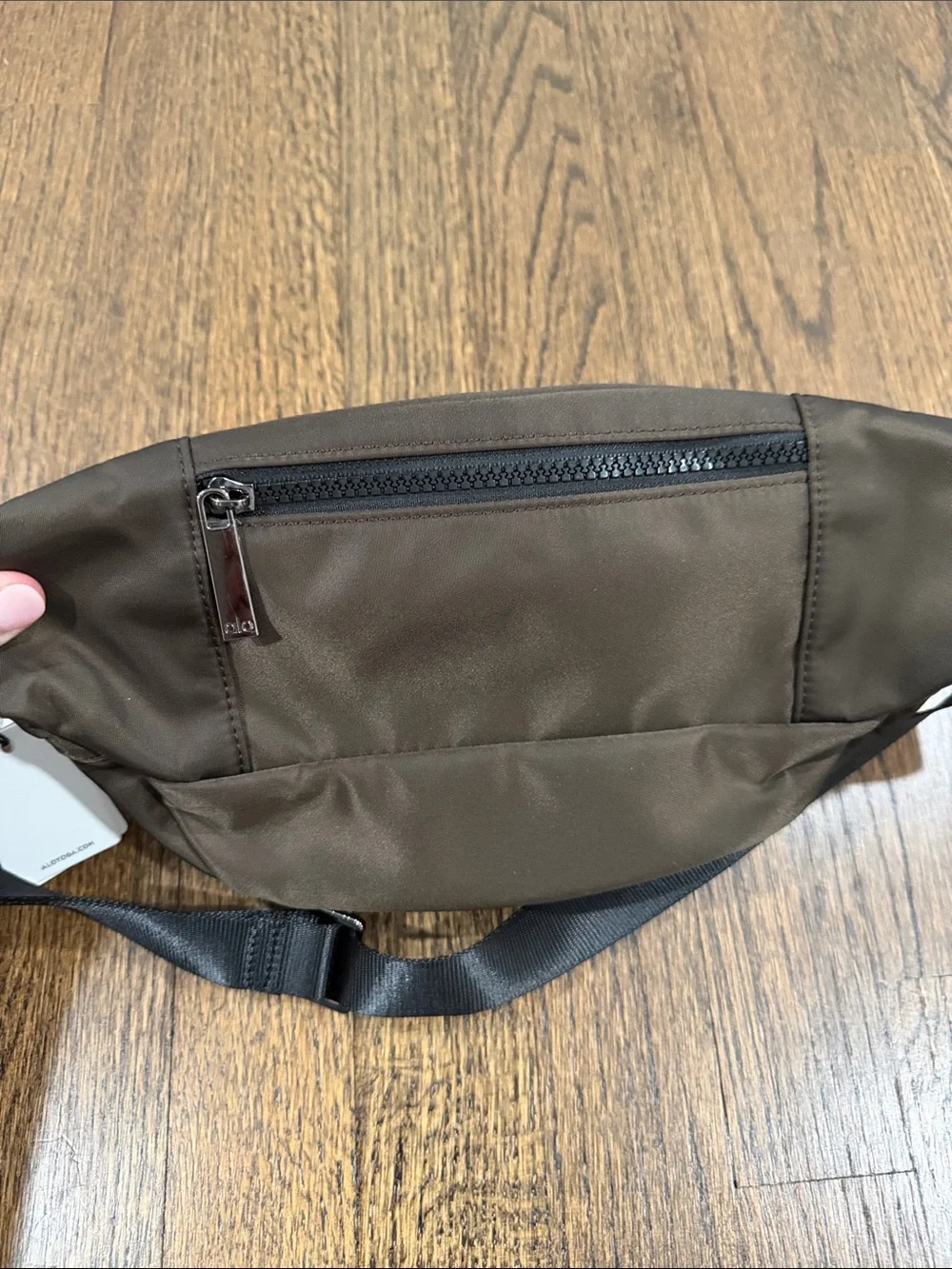 ALO Yoga Brown Waist Bag - Compact Everyday Belt Bag